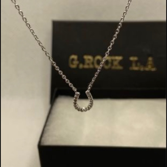 Cubic Zirconia Cz Horseshoe Good Luck Chain Necklace Pendant Charm - Picture 2 of 6